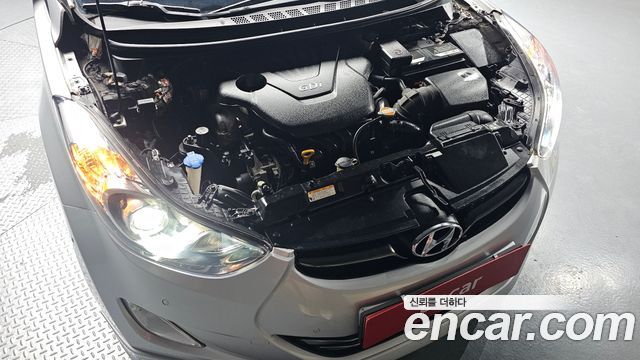 Hyundai AVANTE 2011 — photo 6