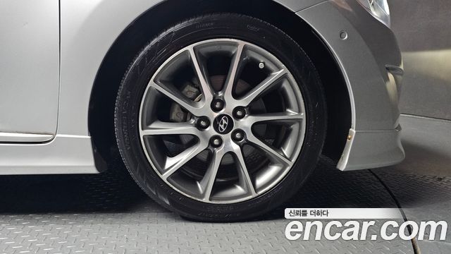Hyundai AVANTE 2011 — photo 7