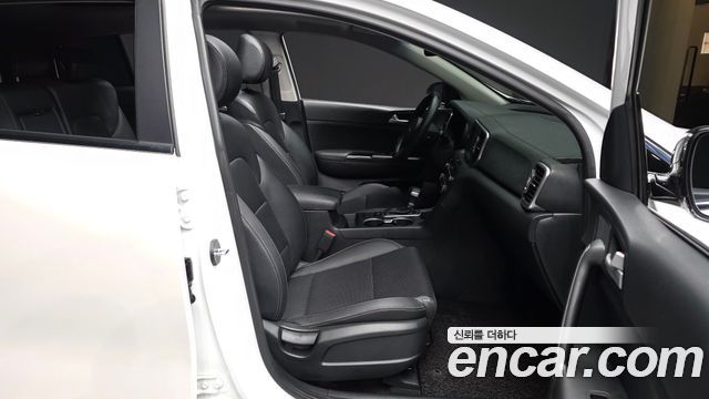 Kia Sportage 2018 — photo 17
