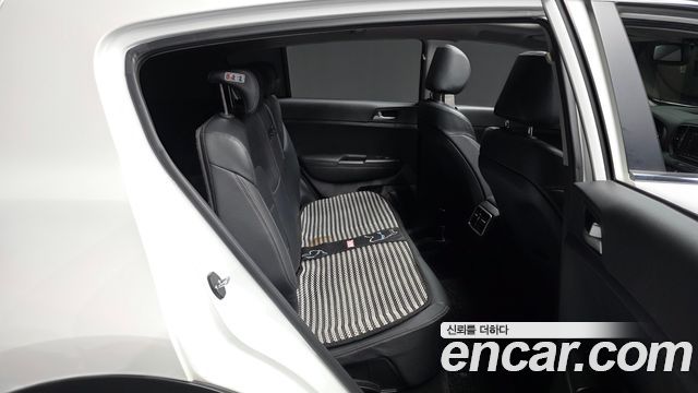Kia Sportage 2018 — photo 18