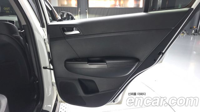 Kia Sportage 2018 — photo 15