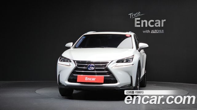 Lexus NX 2017 — photo 3