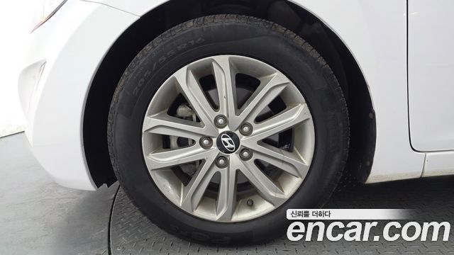 Hyundai AVANTE 2014 — photo 5
