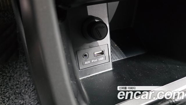 Hyundai AVANTE 2014 — photo 19