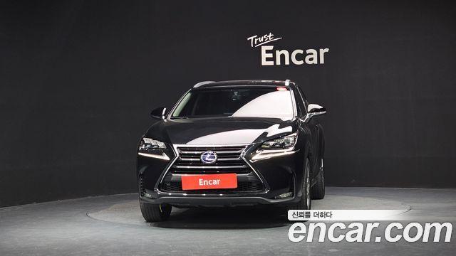 Lexus NX 2017 — photo 3
