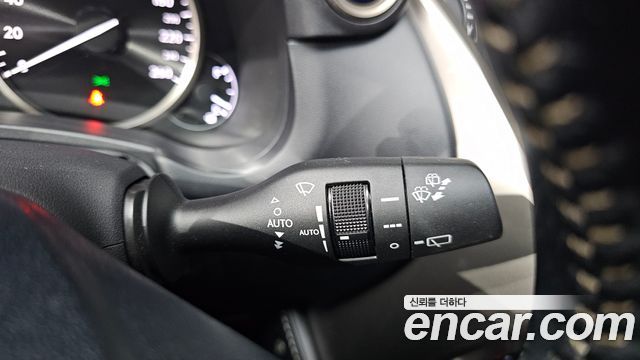 Lexus NX 2017 — photo 16