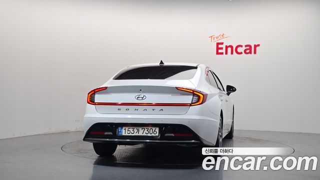 Hyundai Sonata 2022 — photo 4