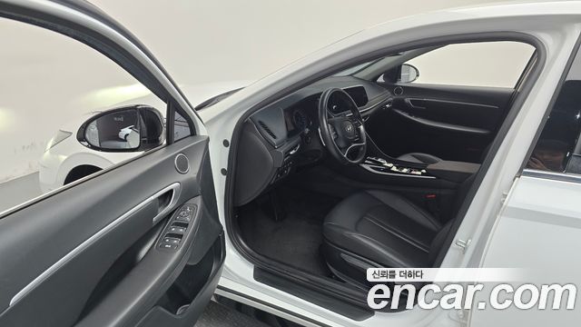 Hyundai Sonata 2022 — photo 13