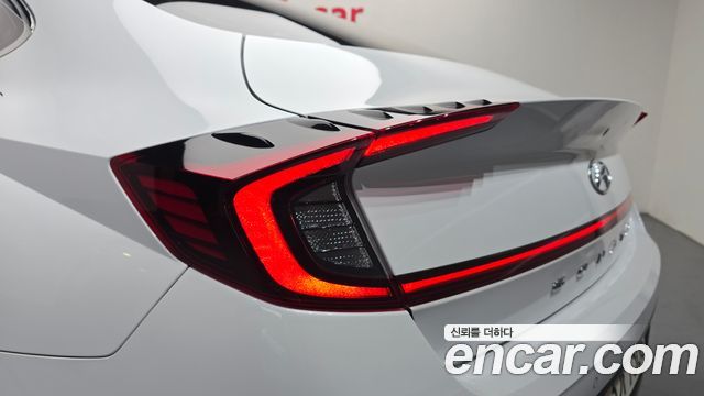 Hyundai Sonata 2022 — photo 9