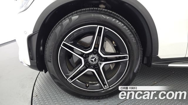 Mercedes-Benz GLC-Class 2023 — photo 5