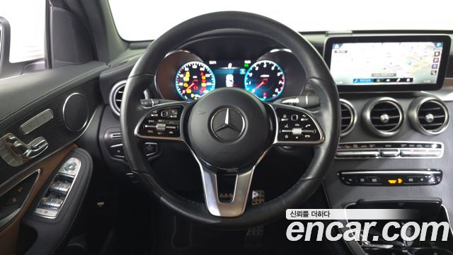 Mercedes-Benz GLC-Class 2023 — photo 13