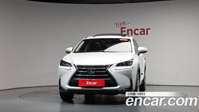 Lexus NX 2017 — photo 3