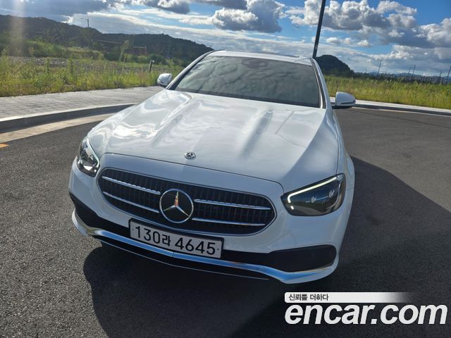 Mercedes-Benz E-Class 2021 — photo 1