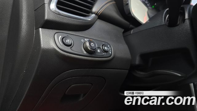 Chevrolet Korea Trax 2017 — photo 16