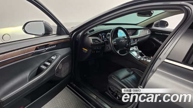 Genesis G90 2019 — photo 13