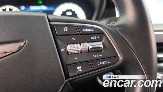 Genesis G90 2019 — photo 22
