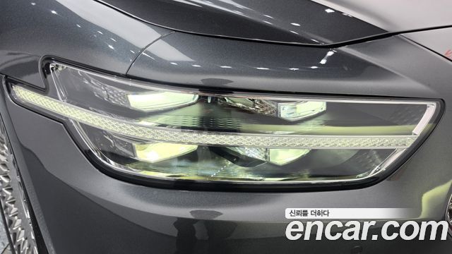 Genesis G90 2019 — photo 8
