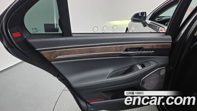 Genesis G90 2019 — photo 15