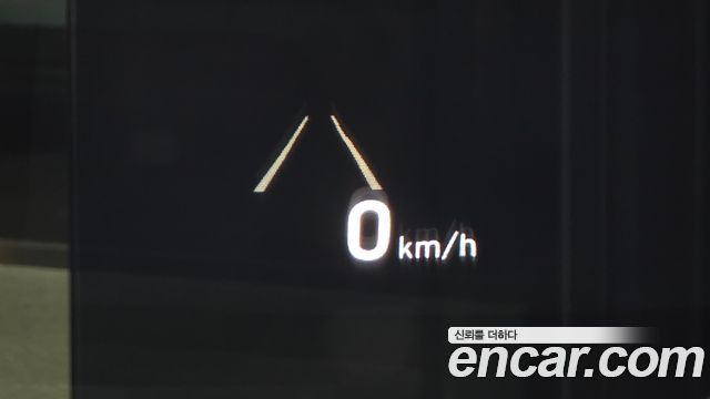 Genesis G80 2017 — photo 14