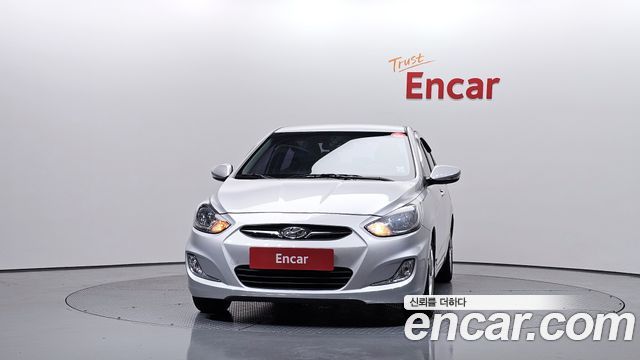 Hyundai Accent 2012 — photo 3