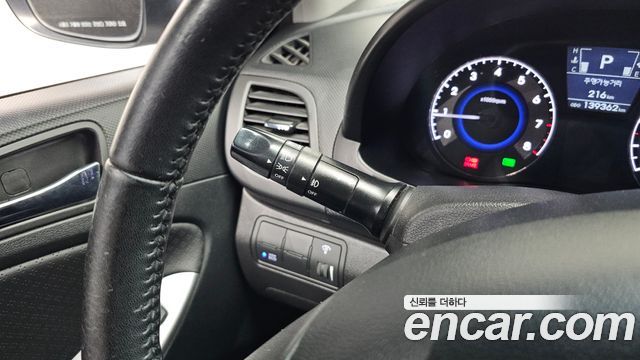Hyundai Accent 2012 — photo 16