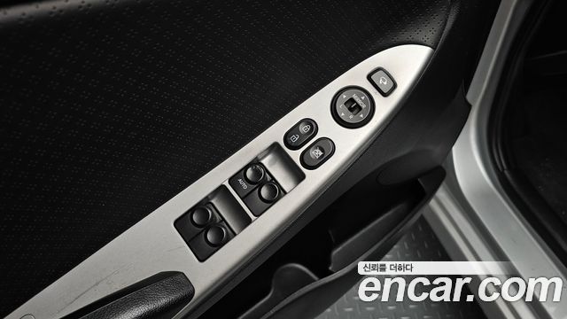 Hyundai Accent 2012 — photo 19