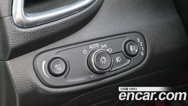 Chevrolet Korea Trax 2018 — photo 13
