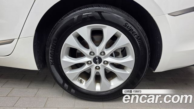 Kia K8 2023 — photo 7