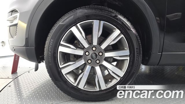 Land Rover Discovery Sport 2019 — photo 5