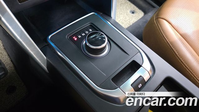 Land Rover Discovery Sport 2019 — photo 9