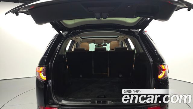 Land Rover Discovery Sport 2019 — photo 20