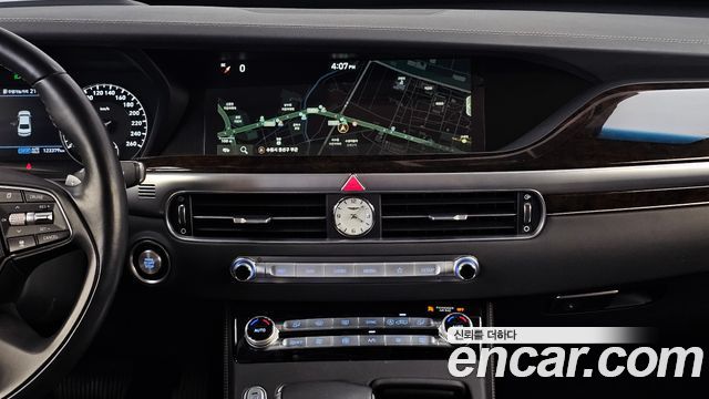 Genesis G90 2019 — photo 24