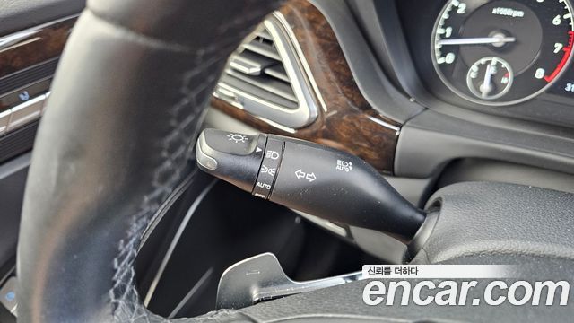 Genesis G90 2019 — photo 29
