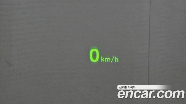 Genesis G90 2019 — photo 31