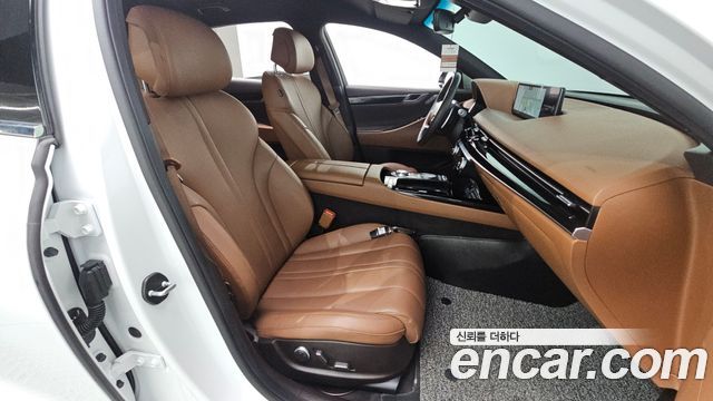 Genesis G80 2022 — photo 17