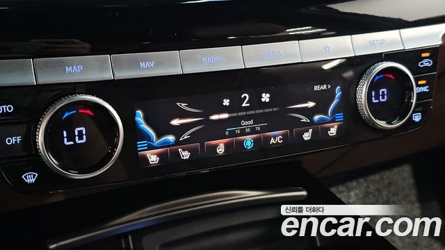 Genesis G80 2022 — photo 25