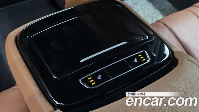 Genesis G80 2022 — photo 26