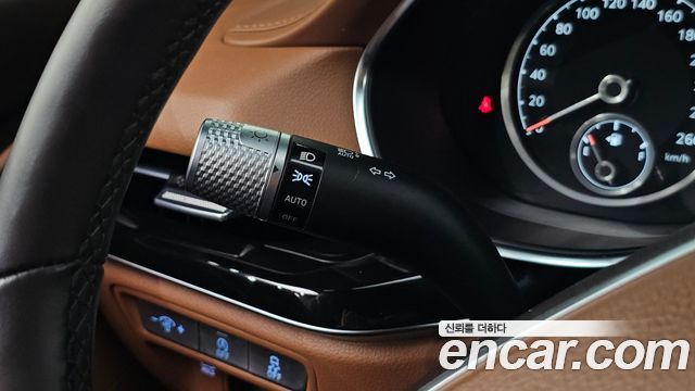 Genesis G80 2022 — photo 28