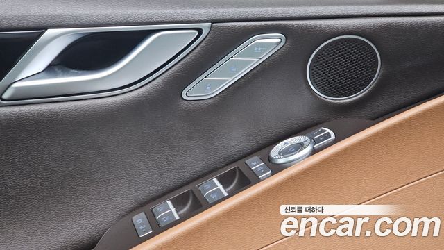 Genesis G80 2022 — photo 33