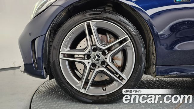 Mercedes-Benz C-Class 2020 — photo 5