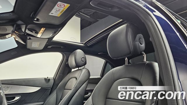 Mercedes-Benz C-Class 2020 — photo 19