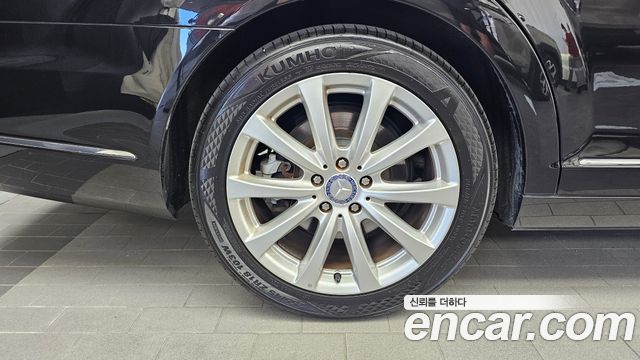 Mercedes-Benz S-Class 2011 — photo 5