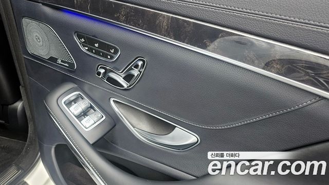 Mercedes-Benz S-Class 2018 — photo 18