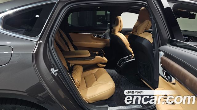 Volvo S90 2024 — photo 17