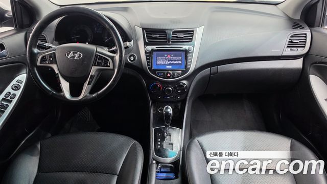 Hyundai Accent 2014 — photo 10