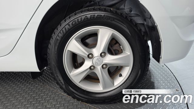 Hyundai Accent 2014 — photo 7