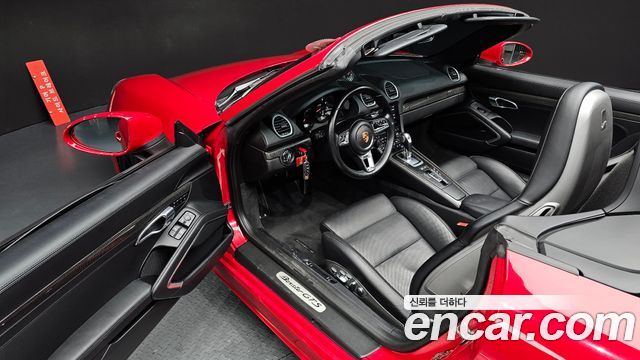 Porsche 718 2018 — photo 13