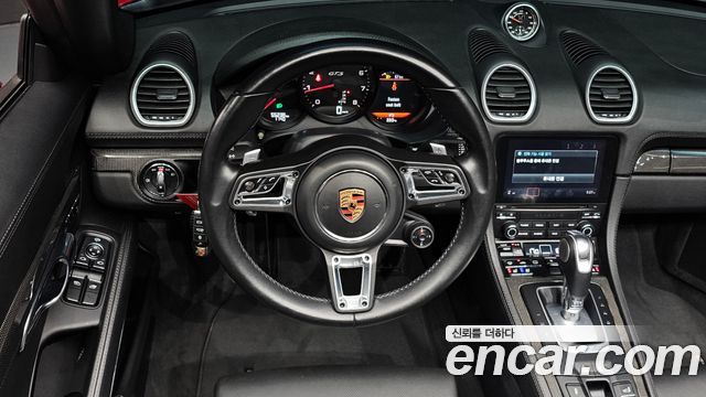 Porsche 718 2018 — photo 17