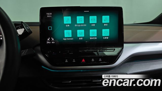 Volkswagen ID.4 2023 — photo 13