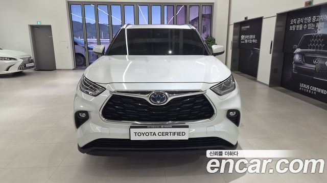 Toyota Highlander 2023 — photo 3